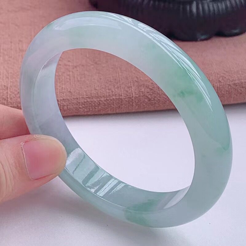 พม่า, กำไลหยกน้ำมันสีเดียว, สี - Lighting บทวิจารณ์และราคา