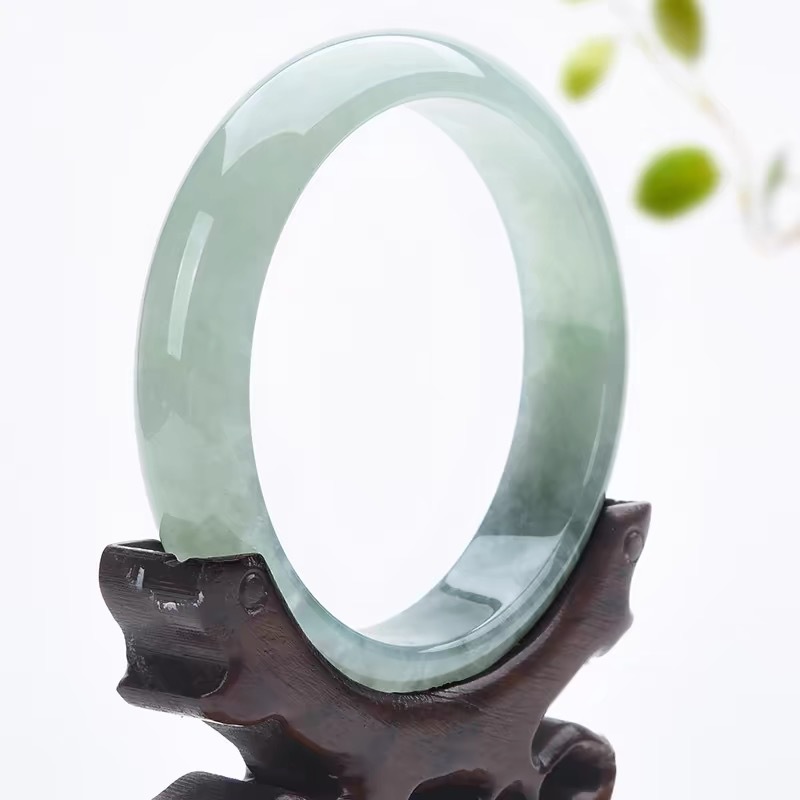 กำไลข้อมือหยกเก่าจากพม่า, หยกส - Lighting บทวิจารณ์และราคา